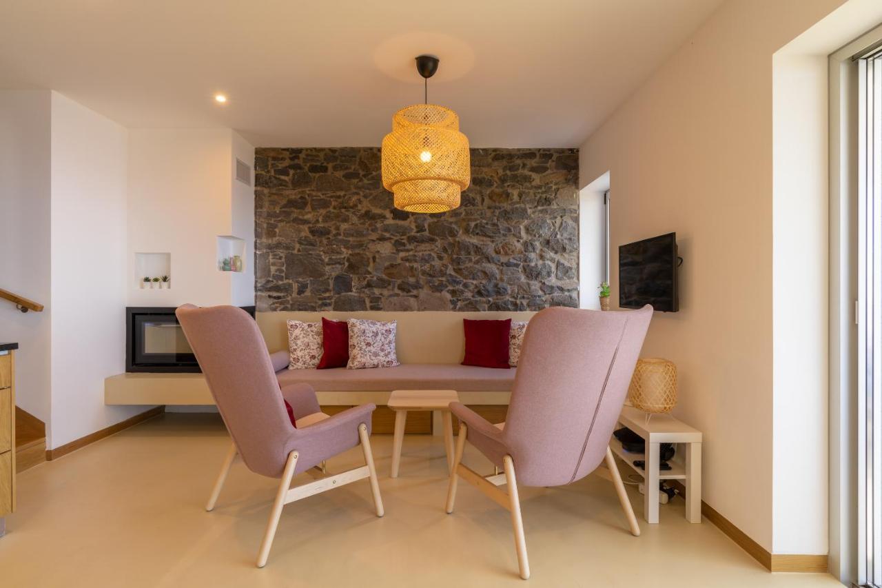 Villa Flora - Nature & Tranquility - Heated Pool Optional *
